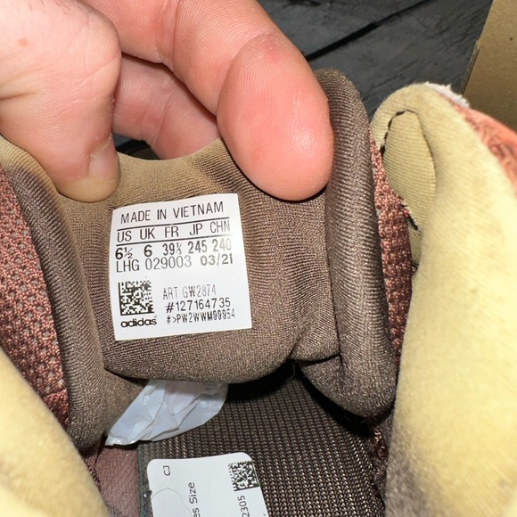 Yeezy 500 high size 6.5 in original box. In used condition comes as pictured. - Picture 8 of 10